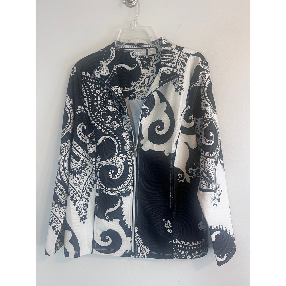 Chicos Zenergy Womens Size 1 Black White Paisley Full Zip Stretch Jacket Pockets